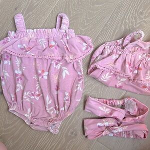 TWIN SET! Bubble rompers